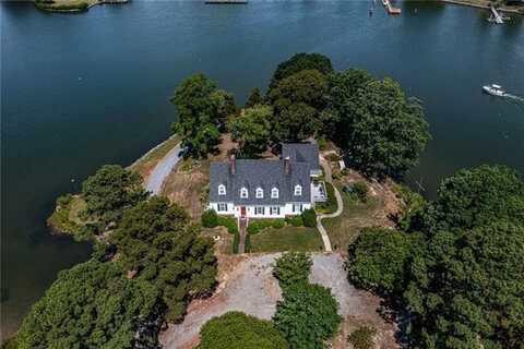498 Seaboard Drive, Reedville, VA 22539