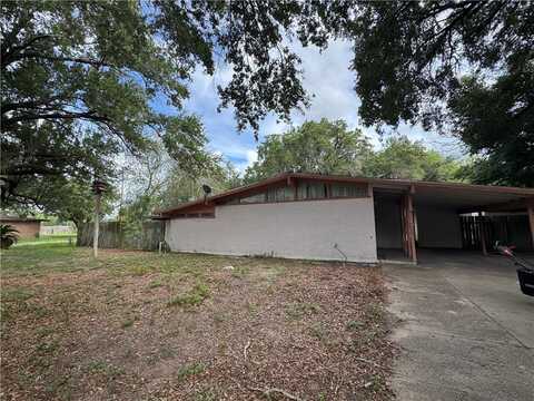 409 Taylor Road, Falfurrias, TX 78355