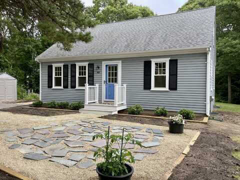 48 Canterbury Lane, East Falmouth, MA 02536