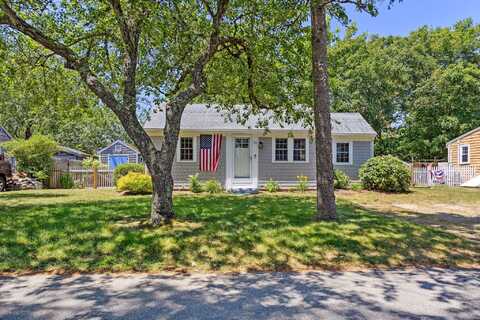 31 Chase Street, Dennis Port, MA 02639