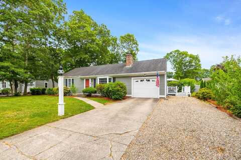 49 Fishermans Cove Road, East Falmouth, MA 02536