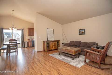7938 W KAYAK CT, Rathdrum, ID 83858