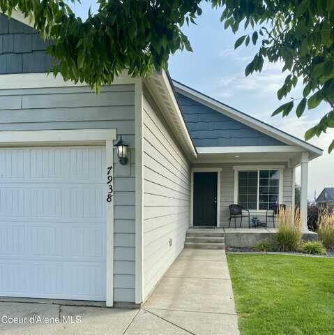 7938 W KAYAK CT, Rathdrum, ID 83858