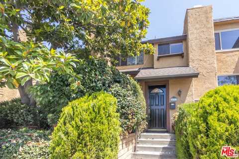 14311 Hartsook St, Sherman Oaks, CA 91423