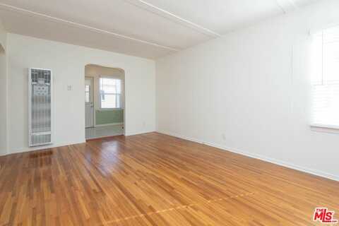 2594 Amherst Ave, Los Angeles, CA 90405