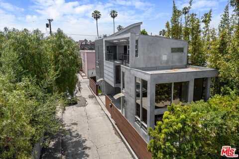 483 Carroll Canal Ct, Venice, CA 90291