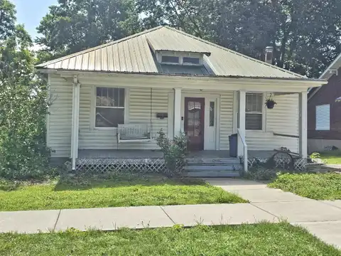711 4th ST, Boonville, MO 65233