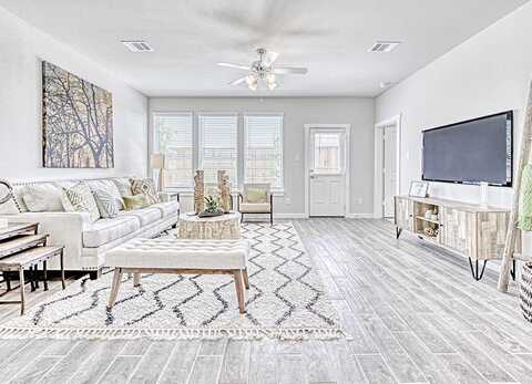 8427 Shyleaf Ct, Fulshear, TX 77441