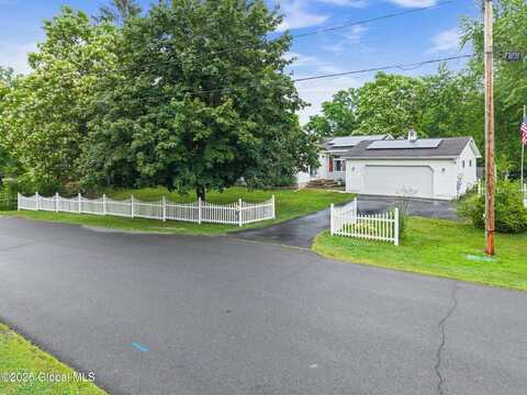 9 Imperial Lane, Stockport, NY 12534
