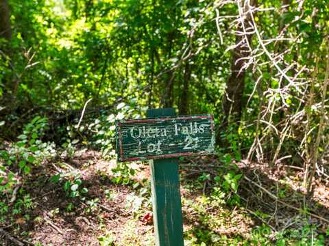 9999 Stone Valley Way unit: 21 Ph 1, Hendersonville, NC 28792