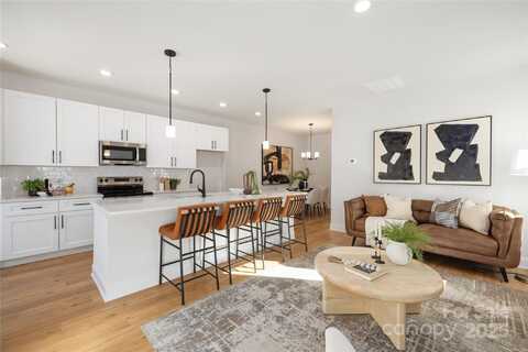 3316 Cedarhurst Drive, Charlotte, NC 28269