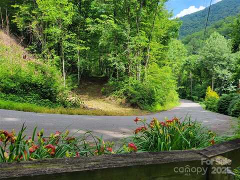 100 Village Lane unit: 26, Waynesville, NC 28786