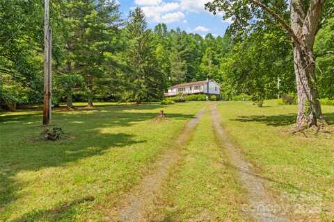 50 Kaesler Lane, Burnsville, NC 28714