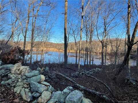 1 Houperts Way, Clinton, CT 06413