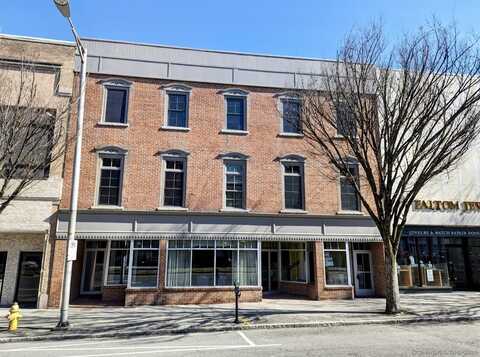209 Main Street, Danbury, CT 06810