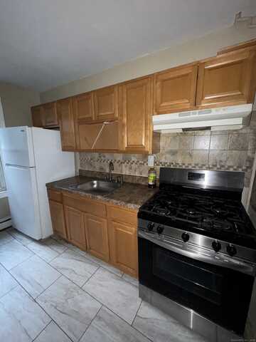 89 Hurlburt Street, New Haven, CT 06519