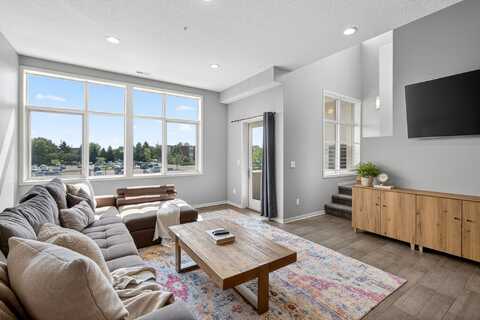 640 S 50th Street unit: 2204, West Des Moines, IA 50265