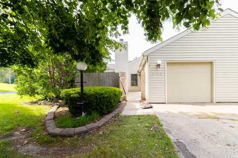 8704 Ginger Lane, Urbandale, IA 50322