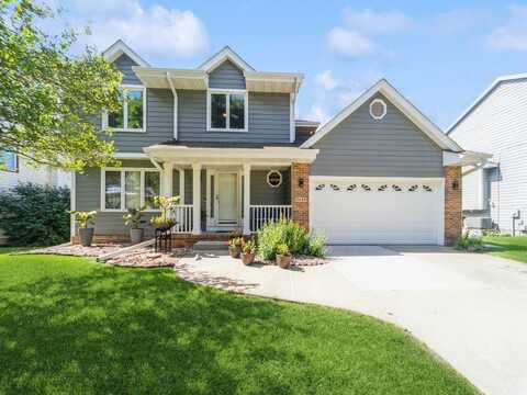 3436 Valley View Drive, West Des Moines, IA 50265