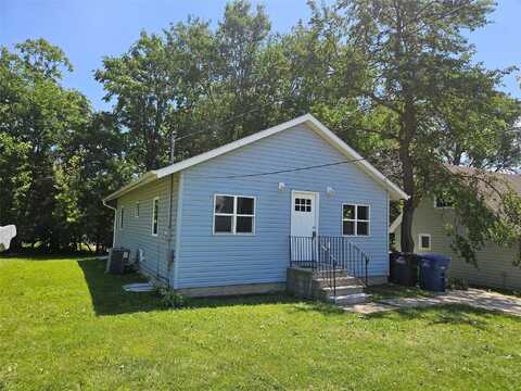 935 23rd Street, Des Moines, IA 50312