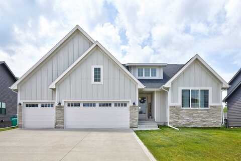 930 Wolf Creek Drive, Polk City, IA 50226