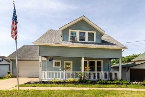 450 Oxford, East Dubuque, IL 61025
