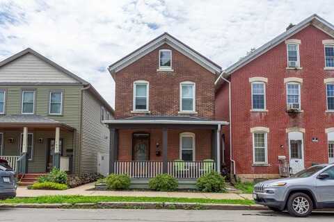 1465 Jackson, Dubuque, IA 52001