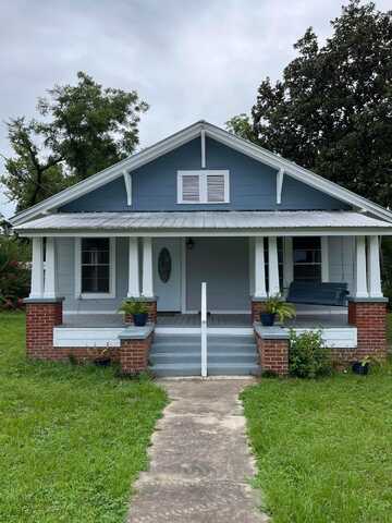 145 W Live Oak Avenue Avenue, DeFuniak Springs, FL 32435
