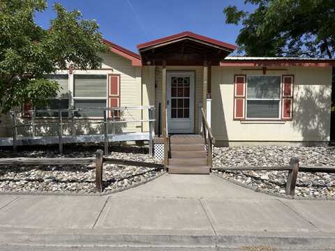 331 4th Street, Carlin, NV 89822