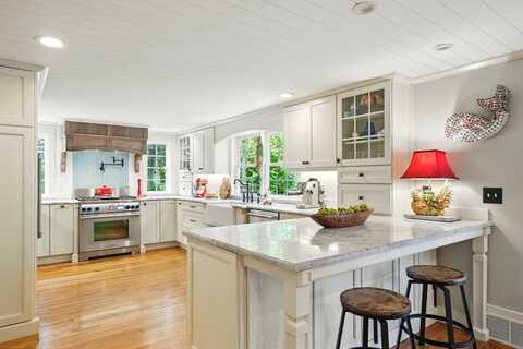 12 Wicked Hill, Duxbury, MA 02332