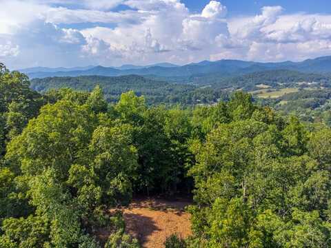 Carolina Crest Dr, Franklin, NC 28734