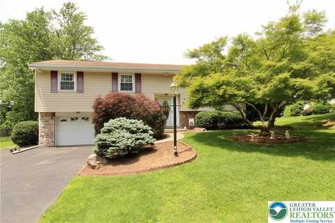 5979 Club House Lane, Macungie, PA 18106