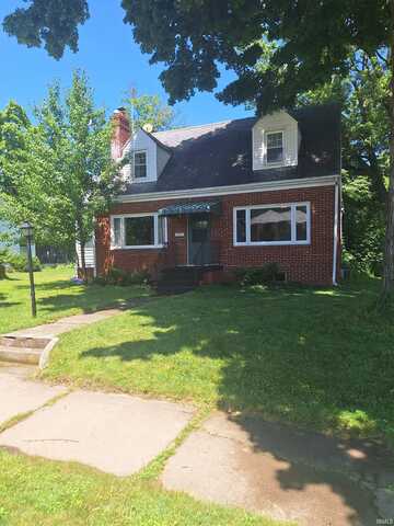 1235 Oak Street, Huntington, IN 46750