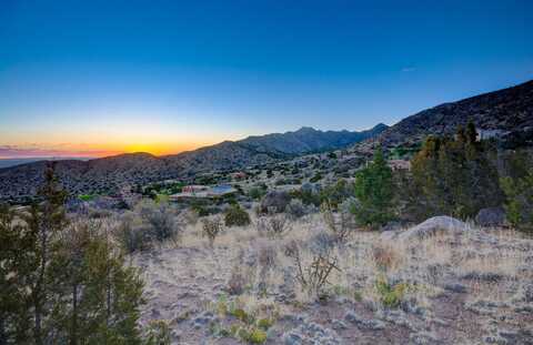 9 La Luz Trail NE, Albuquerque, NM 87122
