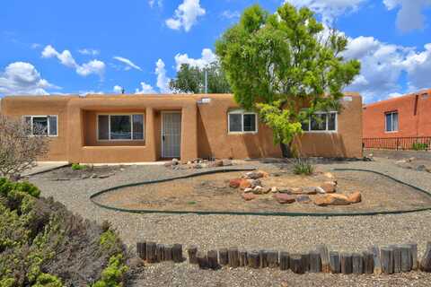 4301 DELAMAR Avenue NE, Albuquerque, NM 87110