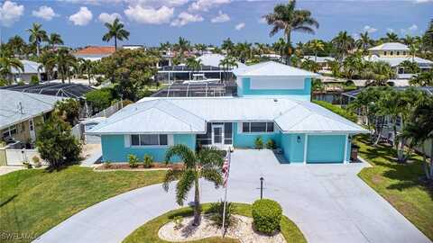 5622 Deauville Court, Cape Coral, FL 33904