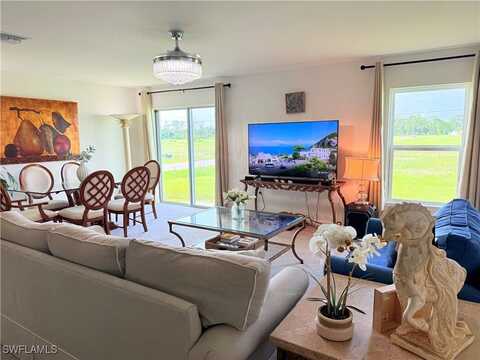 726 NW Douglas Circle, Cape Coral, FL 33993