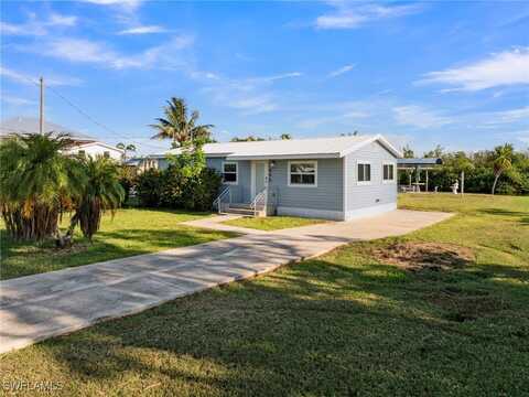 2880 8th Avenue, Saint James City, FL 33956