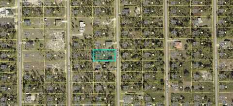 811 Leroy Avenue, Lehigh Acres, FL 33972