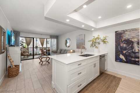 260 Southbay Drive unit: 107, Naples, FL 34108