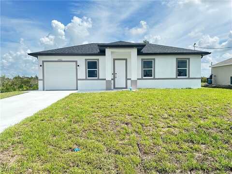 2902 61st Street W, Lehigh Acres, FL 33971