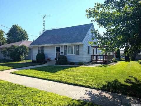 817 N Taylor, MASON CITY, IA 50401
