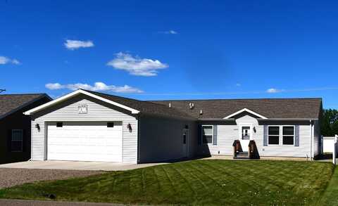 106 5th St, Glendive, MT 59330