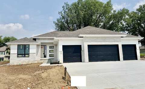 11011 S 98th Street, Papillion, NE 68046