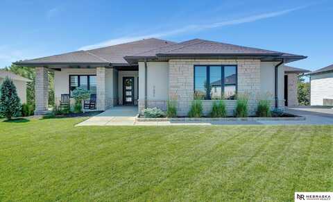 9685 Topher Boulevard, Lincoln, NE 68526