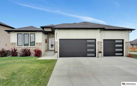 8211 S 97th Street, Lincoln, NE 68526
