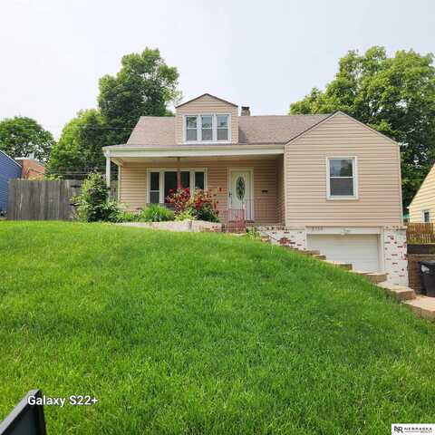 2134 S 48th Street, Omaha, NE 68106