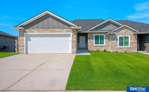 8911 S 42Nd Street, Lincoln, NE 68516