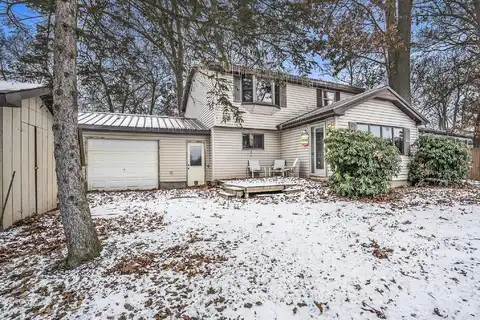 67025 Oxbow Drive, Constantine, MI 49042
