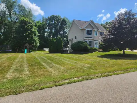 8270 Robins Lane, Battle Creek, MI 49014